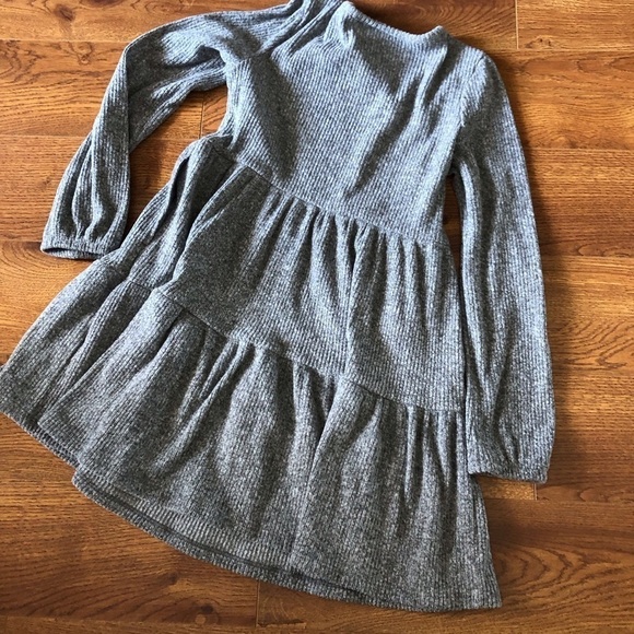 Cat & Jack gray sweater knit long sleeve dress with pockets in size S (6-7) - Picture 4 of 4